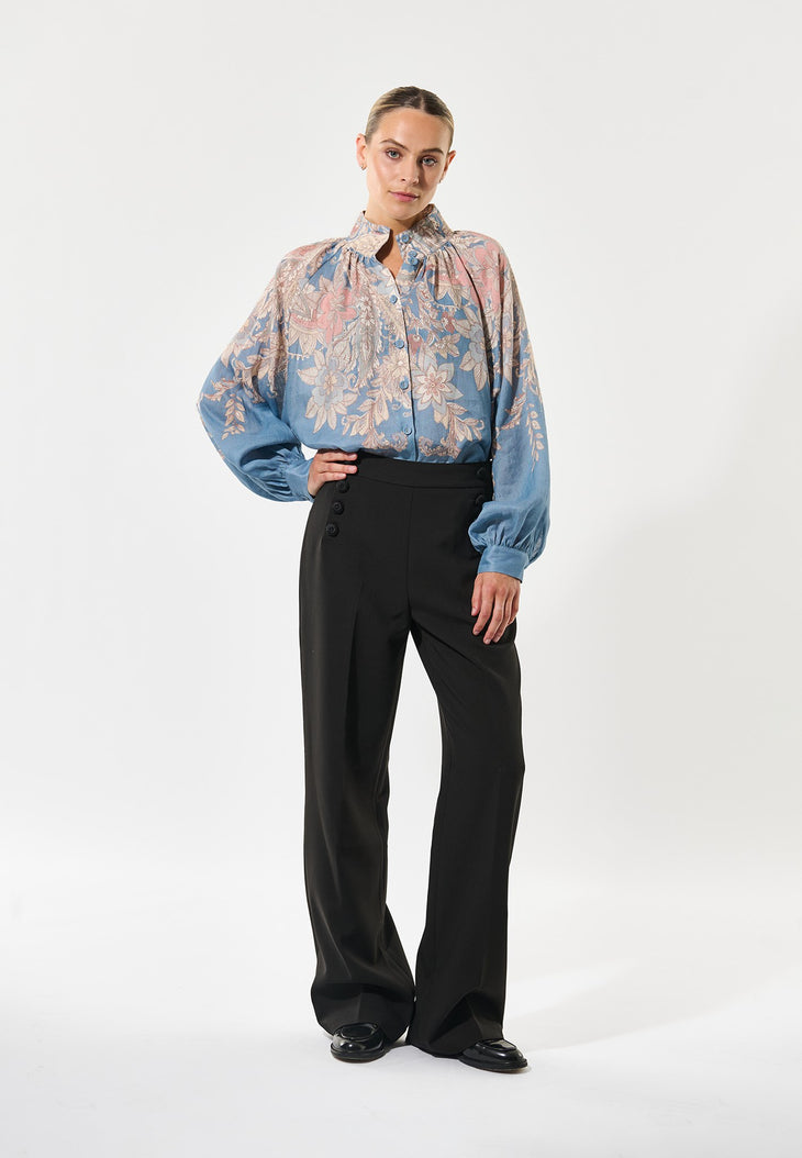 Dea Kudibal NITA NS Bluse w Stand Collar Eiko Blomstret Blå