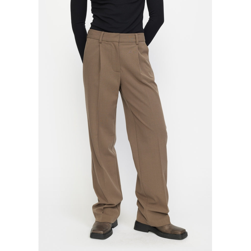 Soft Rebels Vilja Midwaist Loose Buks Morel Brun