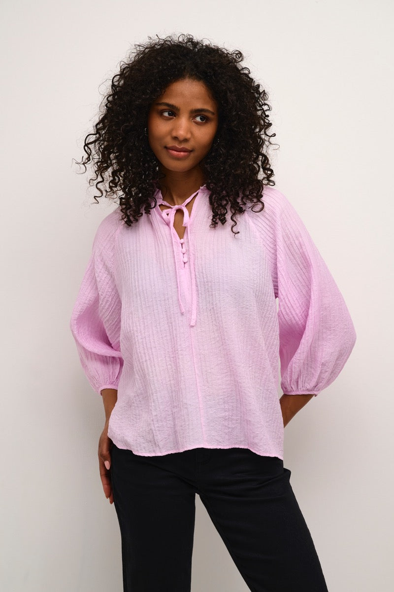 KAFFE Lianna Bluse Snow Lilla