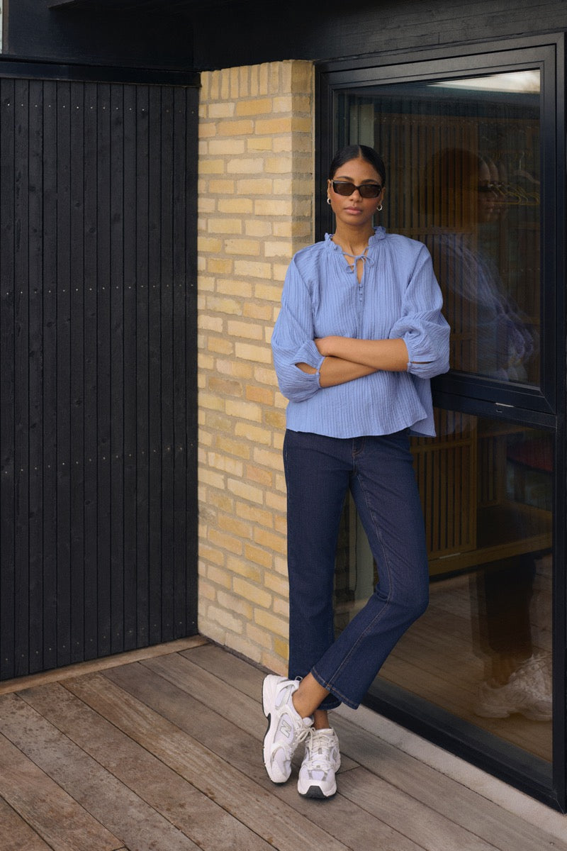 KAFFE Lianna Bluse Ebb And Flow Blå
