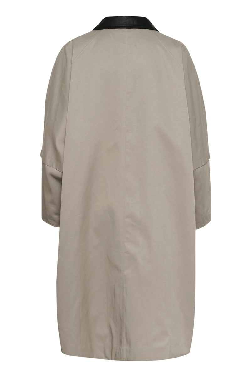 KAFFE Rosanna Trenchcoat Elephant Skin Grå