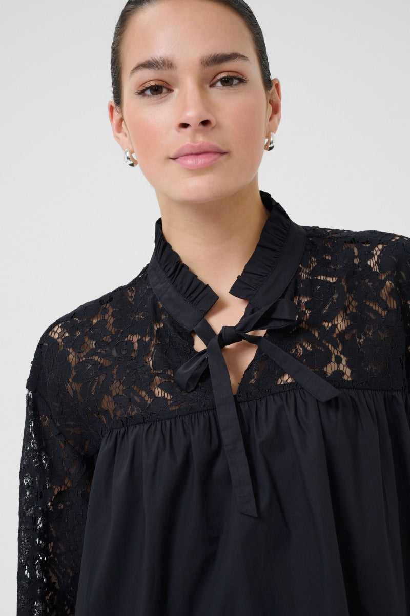 KAFFE Cynthia Bluse Sort