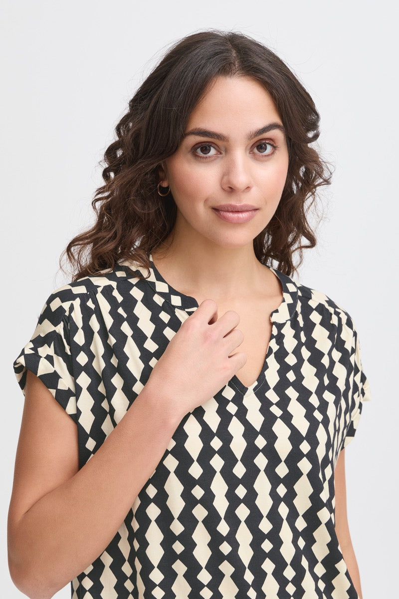 Fransa Dottie T Shirt Sort Art