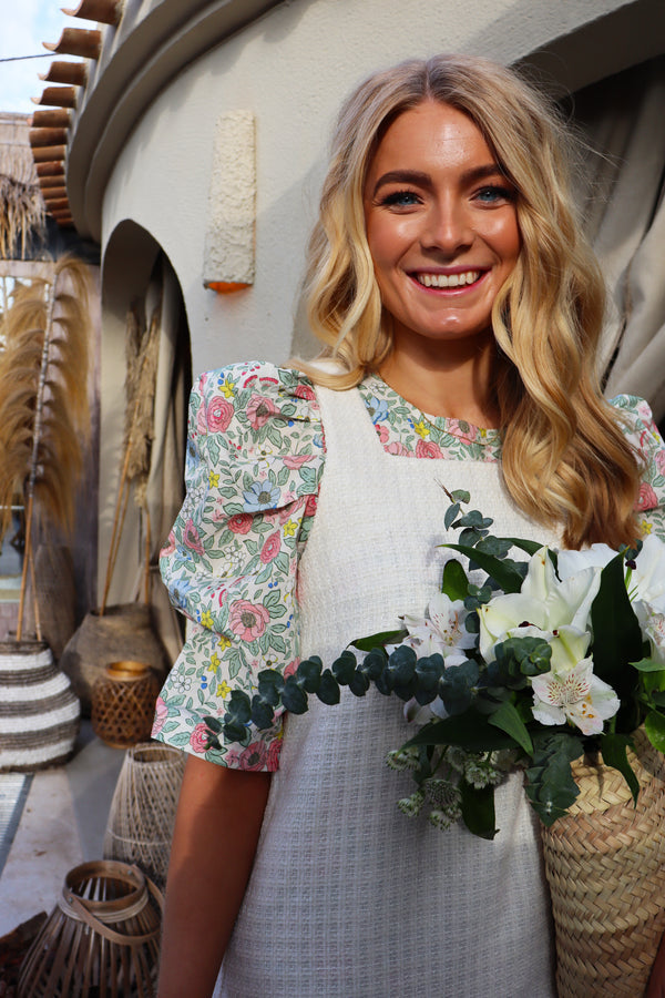 Liberte Winnie Bluse Ivory Floral Lyserød
