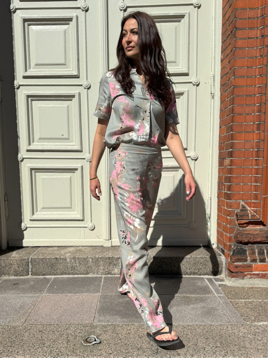 Nü Denmark Uljana Bluse Kortærmet Army Mix