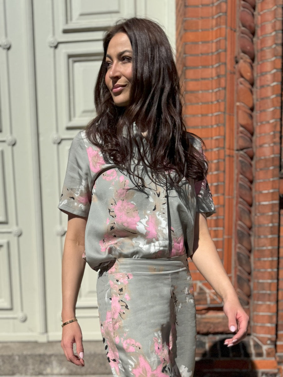 Nü Denmark Uljana Bluse Kortærmet Army Mix