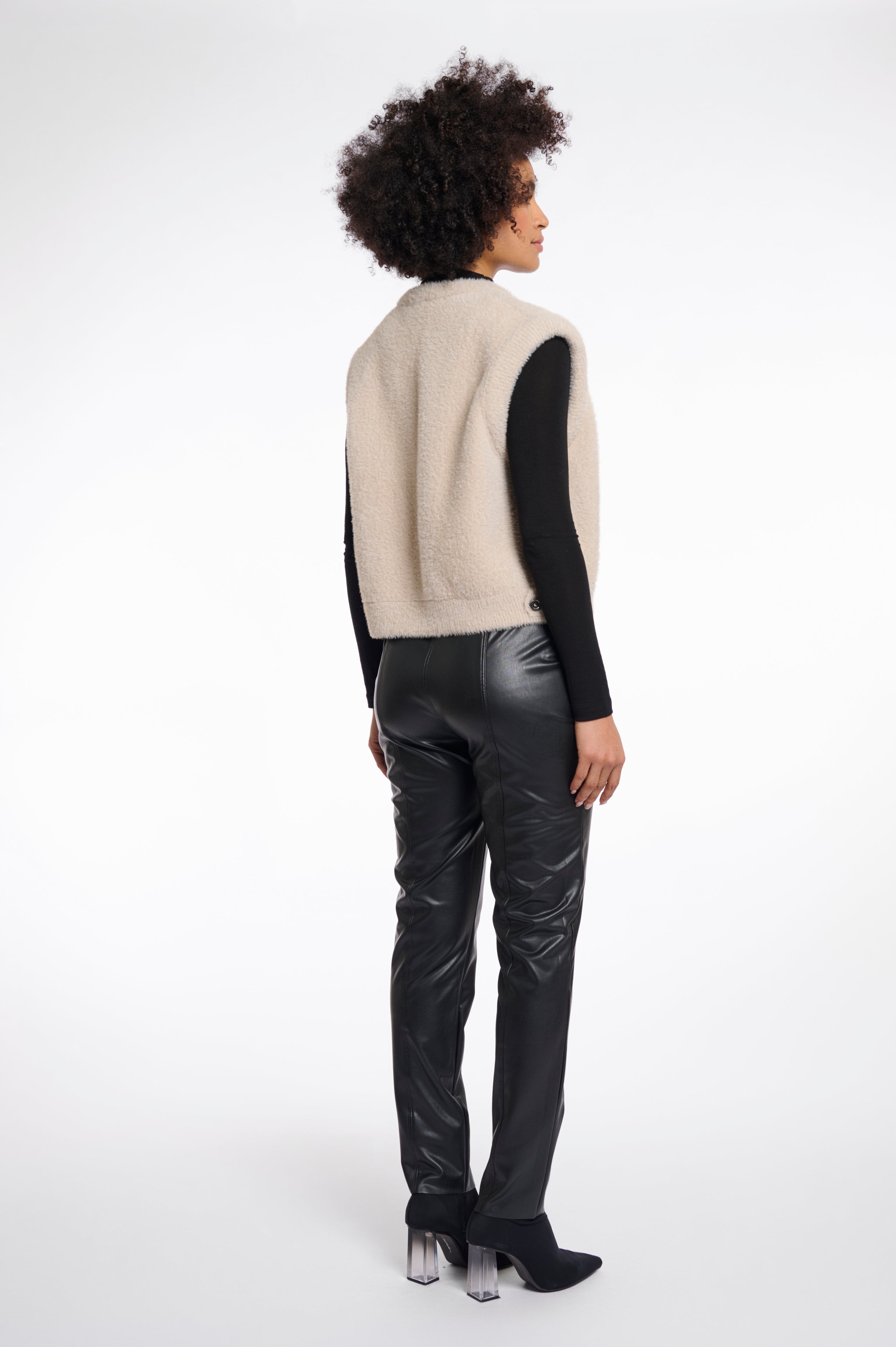 RINO & PELLE Elona Vest Short Stone