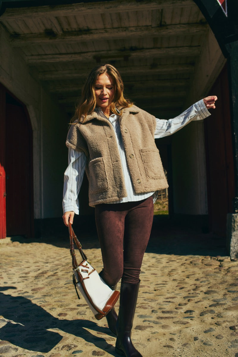 Freequent Erina Skjorte Star Off White w Baby Blå