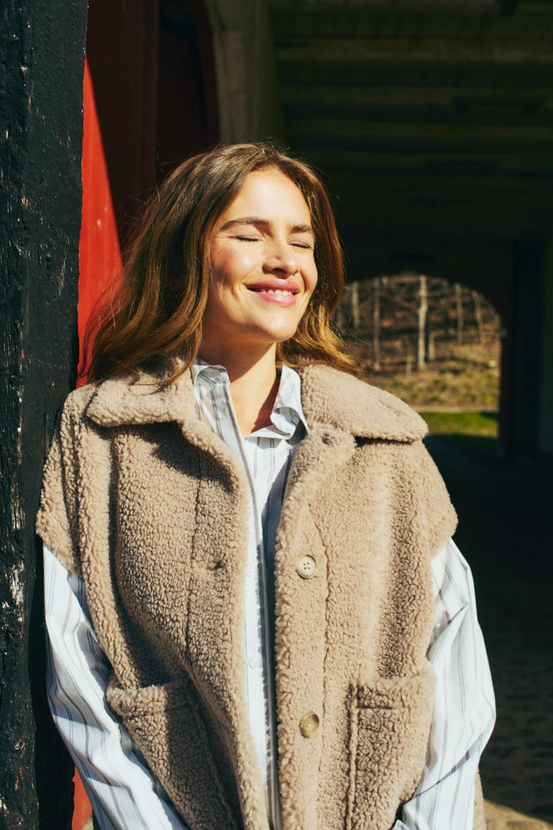 Freequent Erina Skjorte Star Off White w Baby Blå