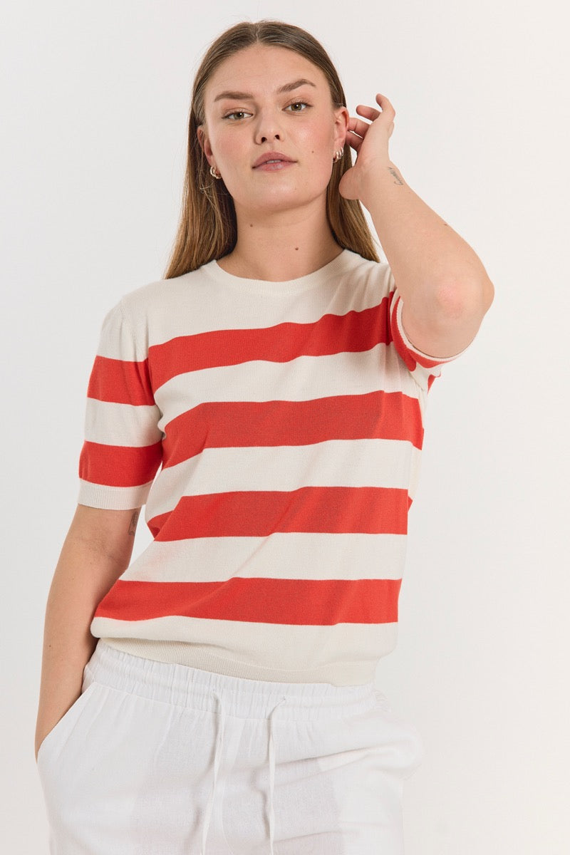 Freequent Pixie Pullover Star Off White w Bittersweet Rød