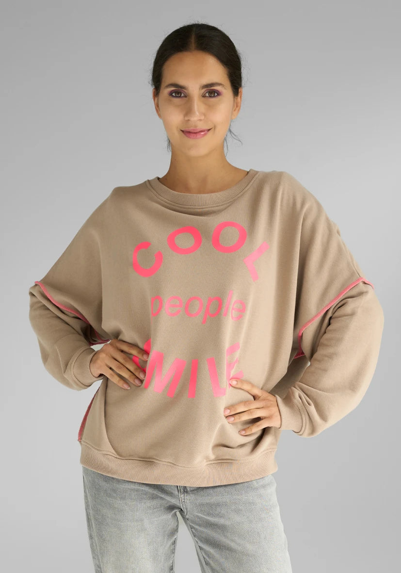 MISS GOODLIFE Roundneck Sweater Cool People Smile Sand Neonpink