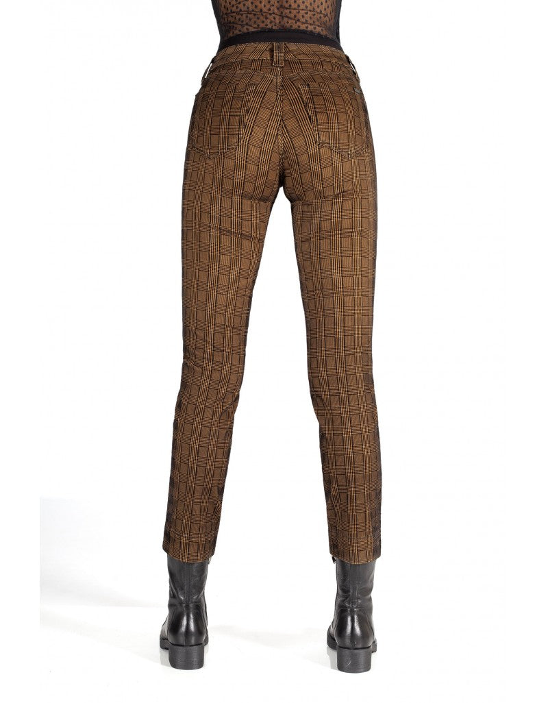 Jonny Q Sabrina Prince Flock Camel