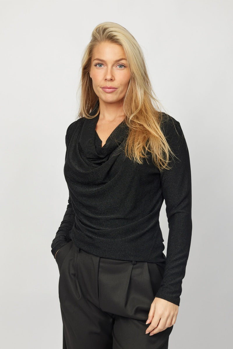 2-Biz Qajsa Bluse Sort