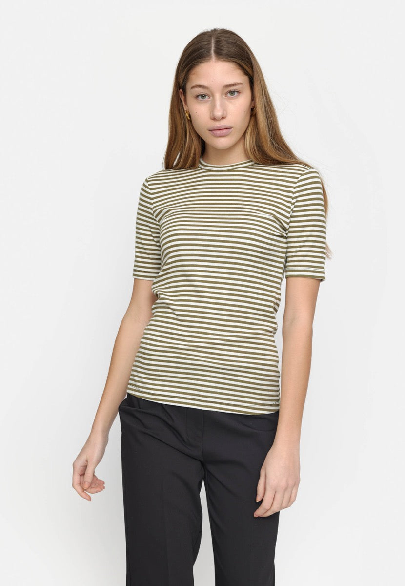 Soft Rebels Fenja Stribet Top Martini Olive Grøn