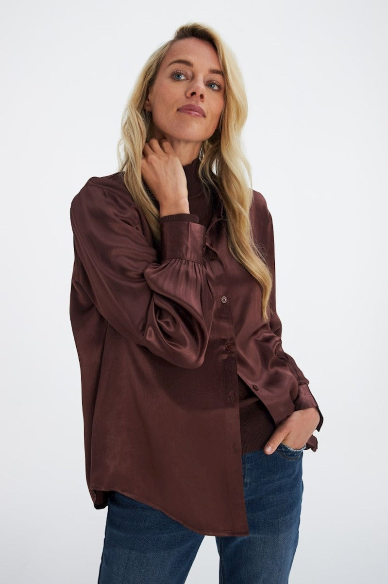 Red Button Turtleneck Mocca Brun