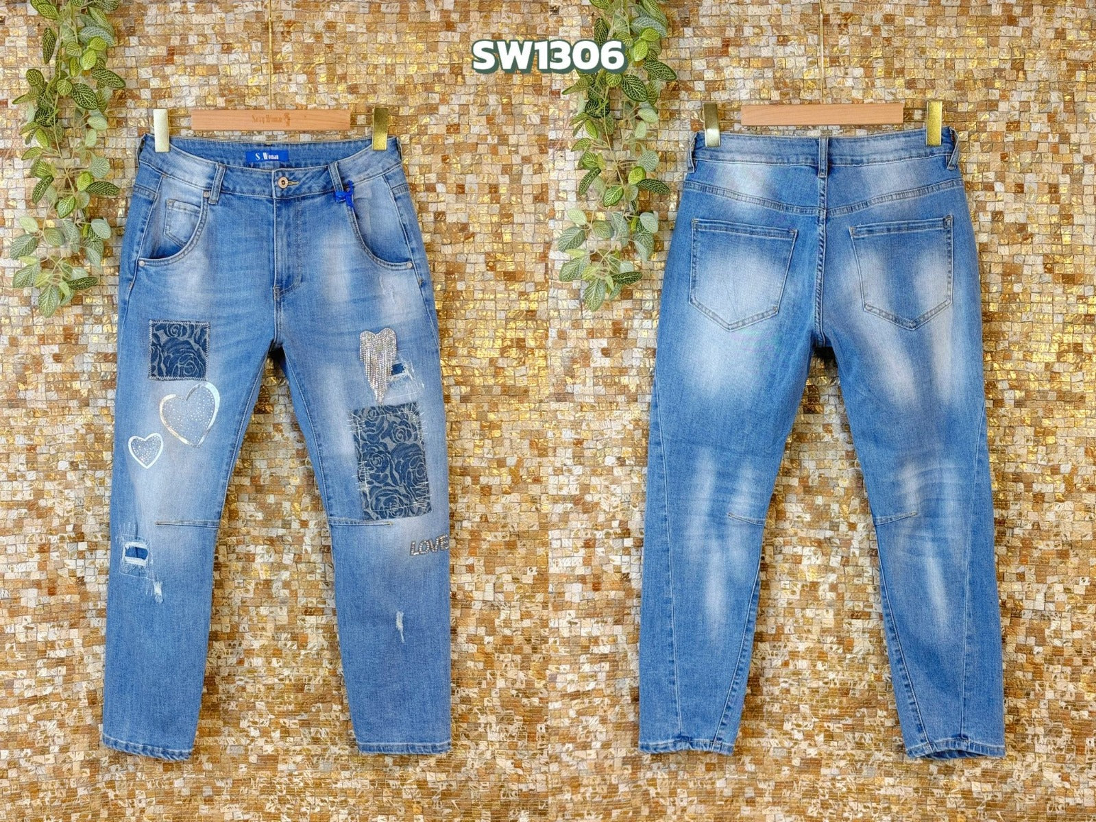 Sexy Woman Jeans Badges In Stone Denim Blå