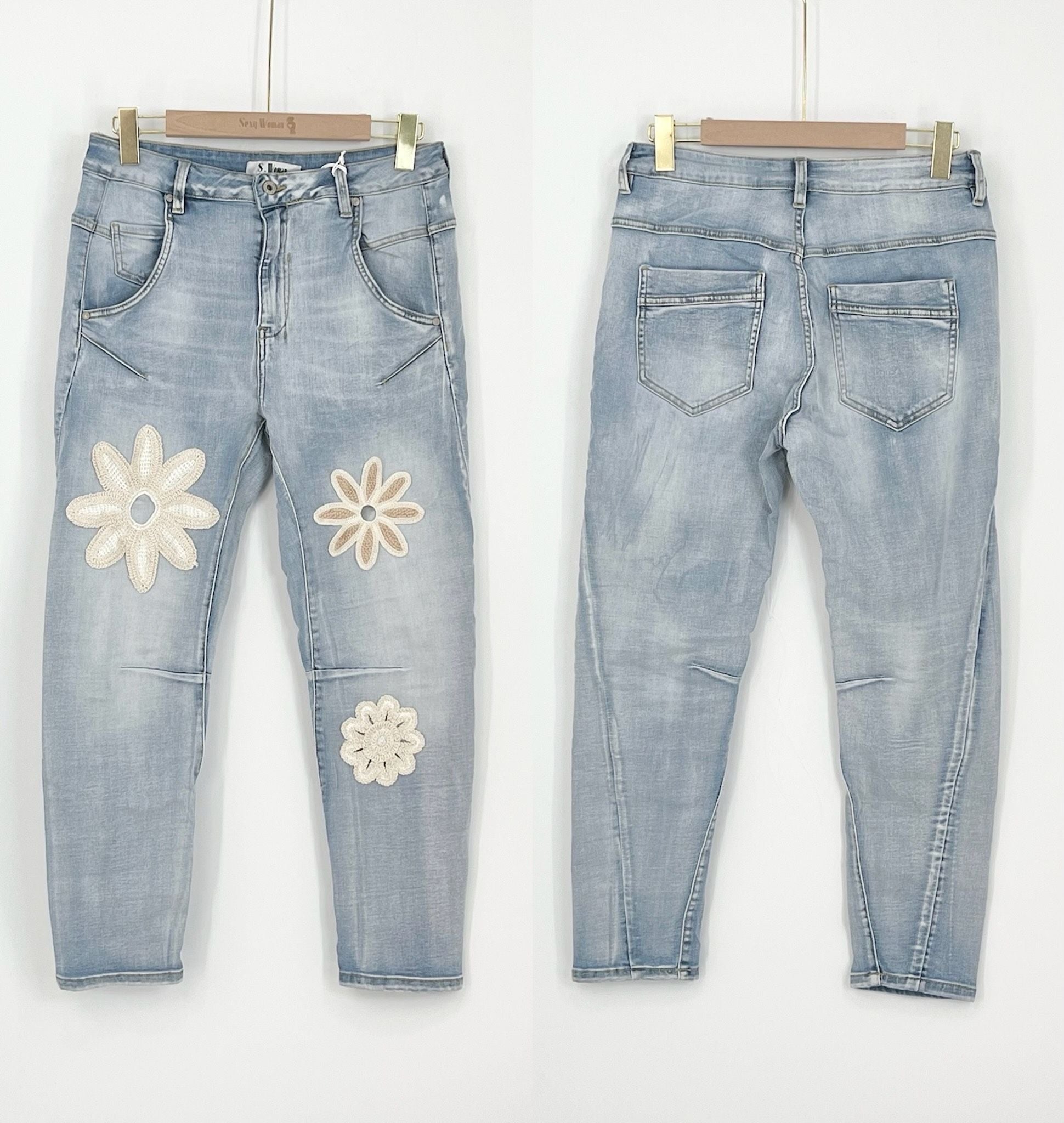 Sexy Woman Jeans Blomster Badges Lys Blå
