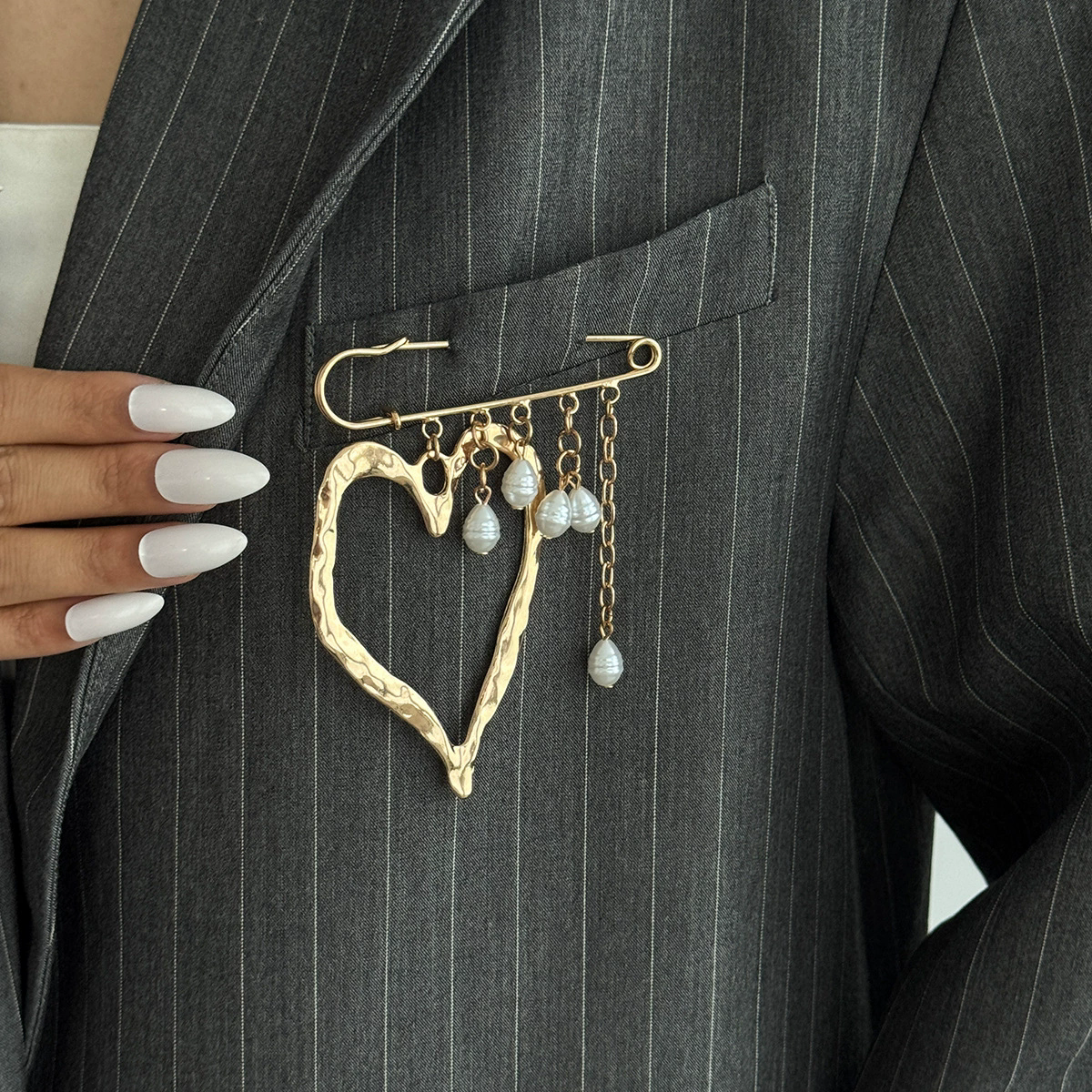 Löwenstein Pins BIG HEART Perler Guld