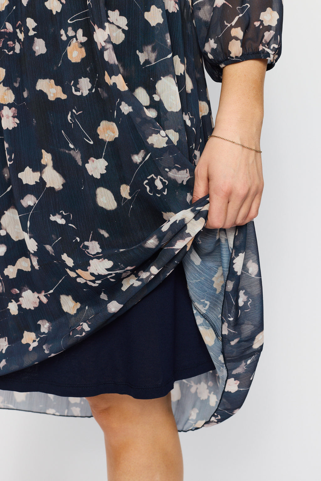 2 Biz Dieppe Kjole Blomstret Navy