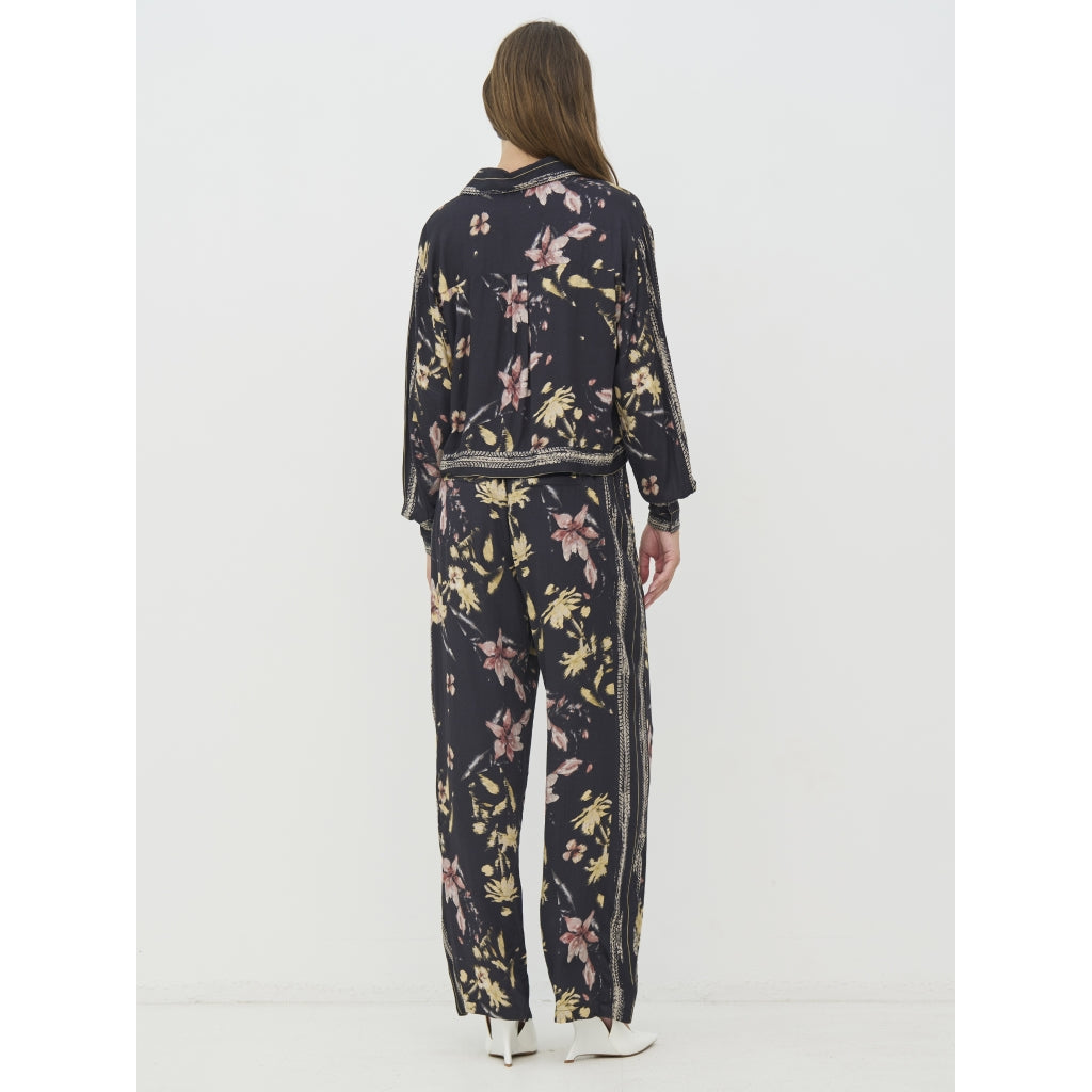 Nü Denmark Cara Skjorte Blomster Sort