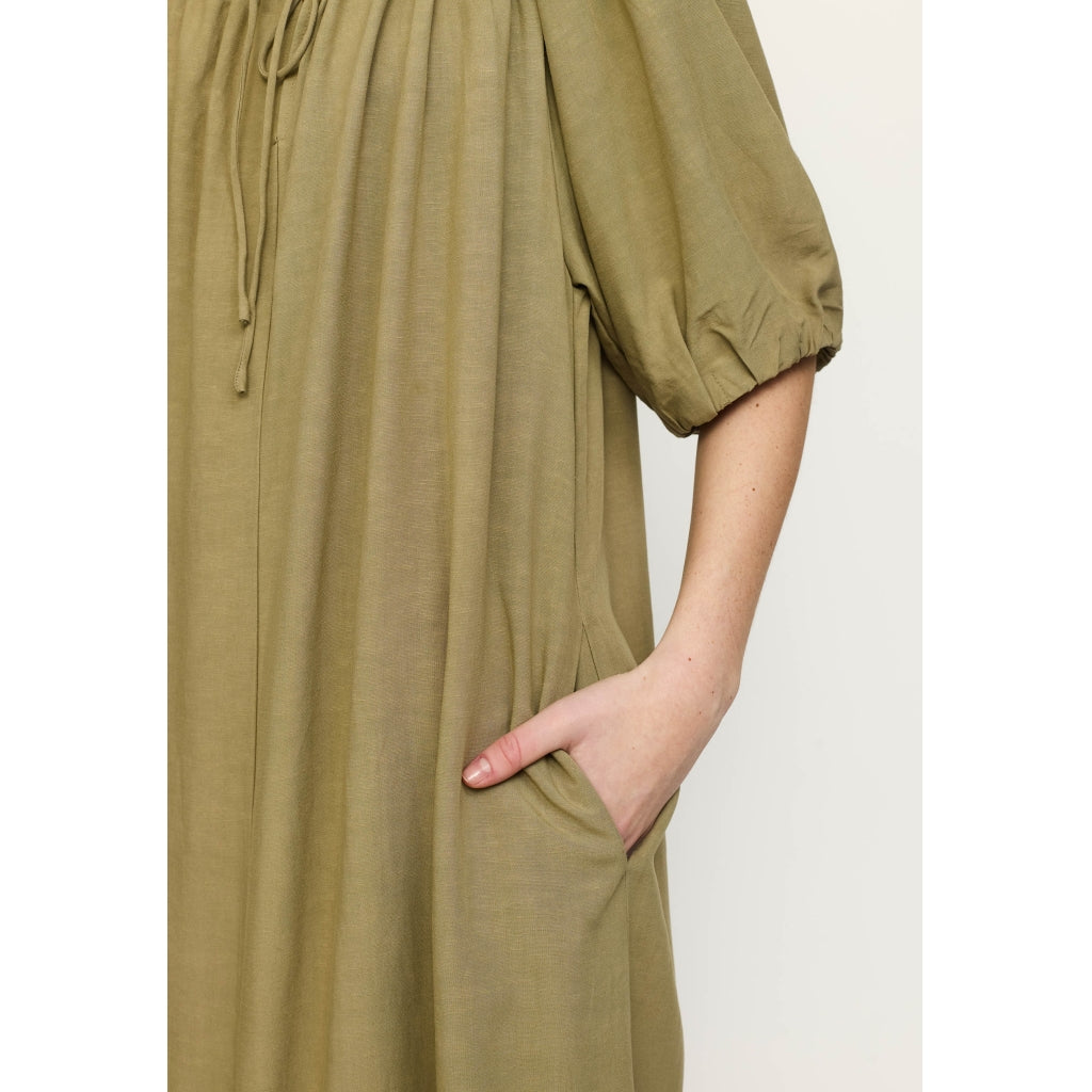 Soft Rebels Dale Midi Kjole Covert Grøn