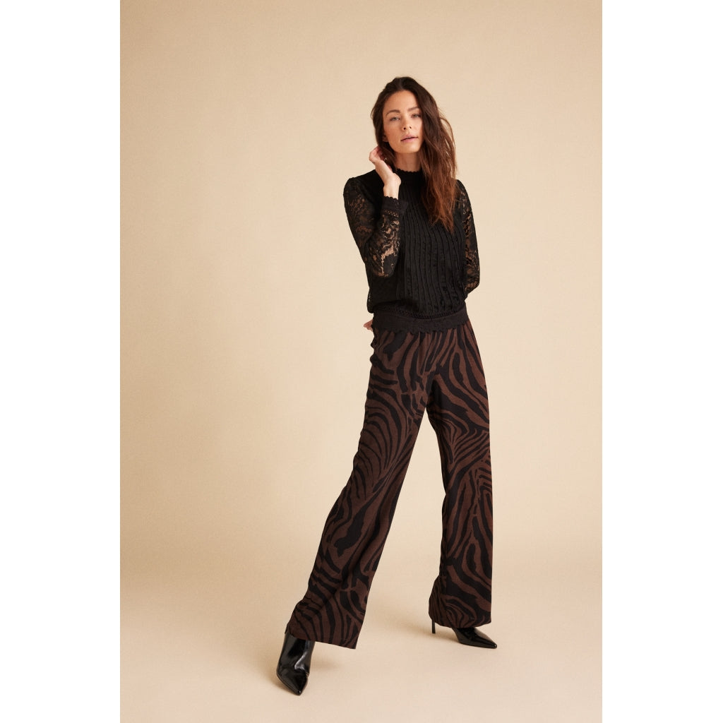 One Two Laizy Bluse Sort