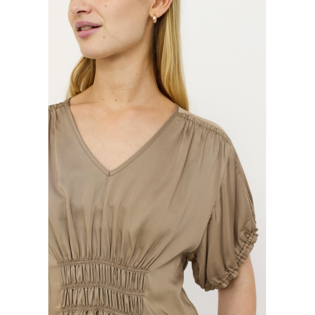 Soft Rebels Jedda Bluse Kortærmet Greige Brun