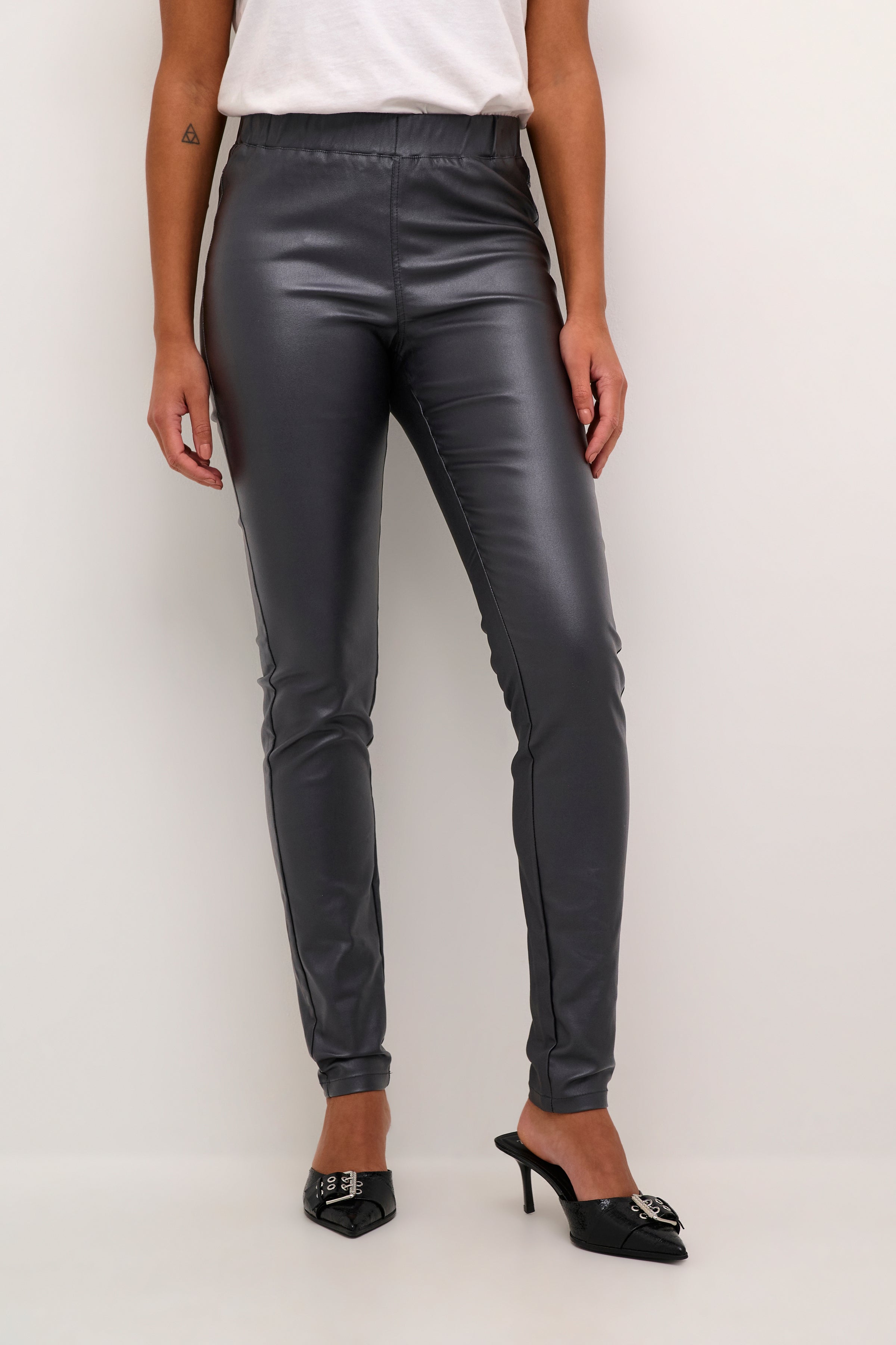 KAFFE Ada Leggings Coated Oyster Sort