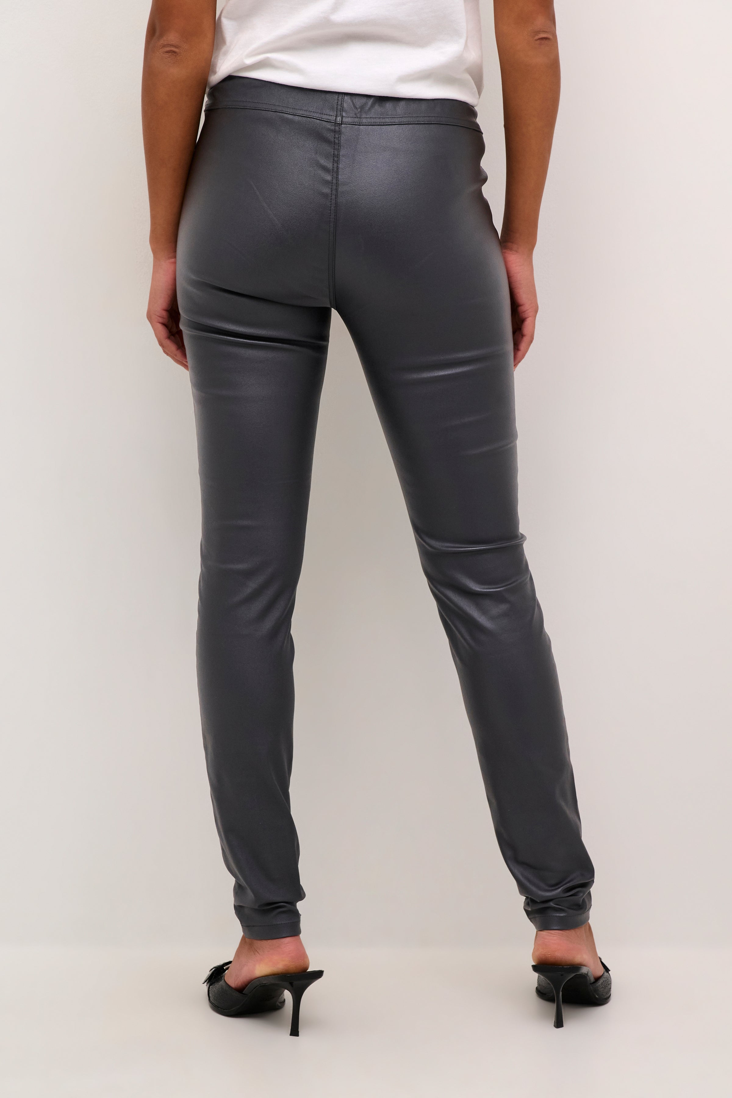 KAFFE Ada Leggings Coated Oyster Sort