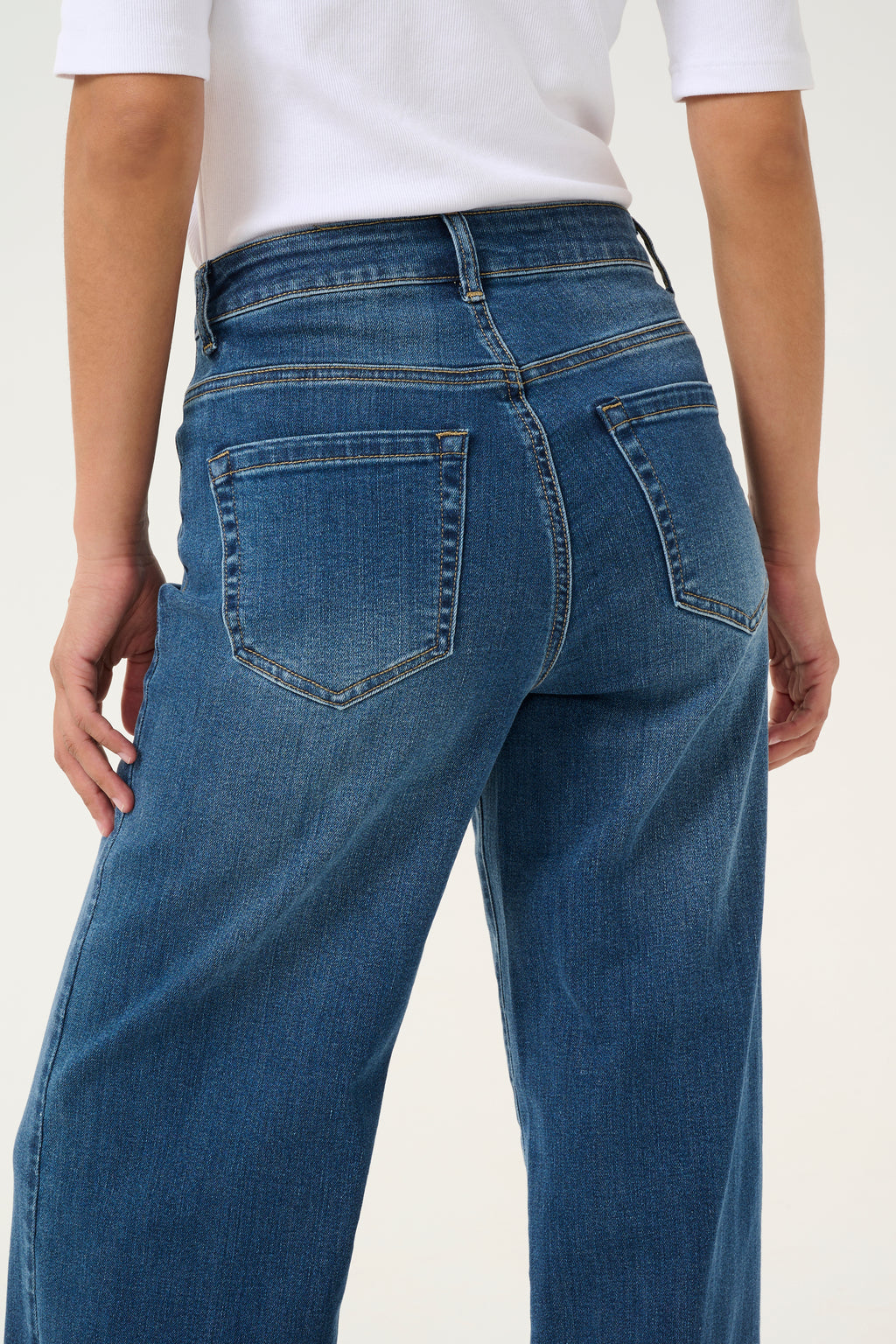 KAFFE Karla Jeans Wide High Waist Medium Blå
