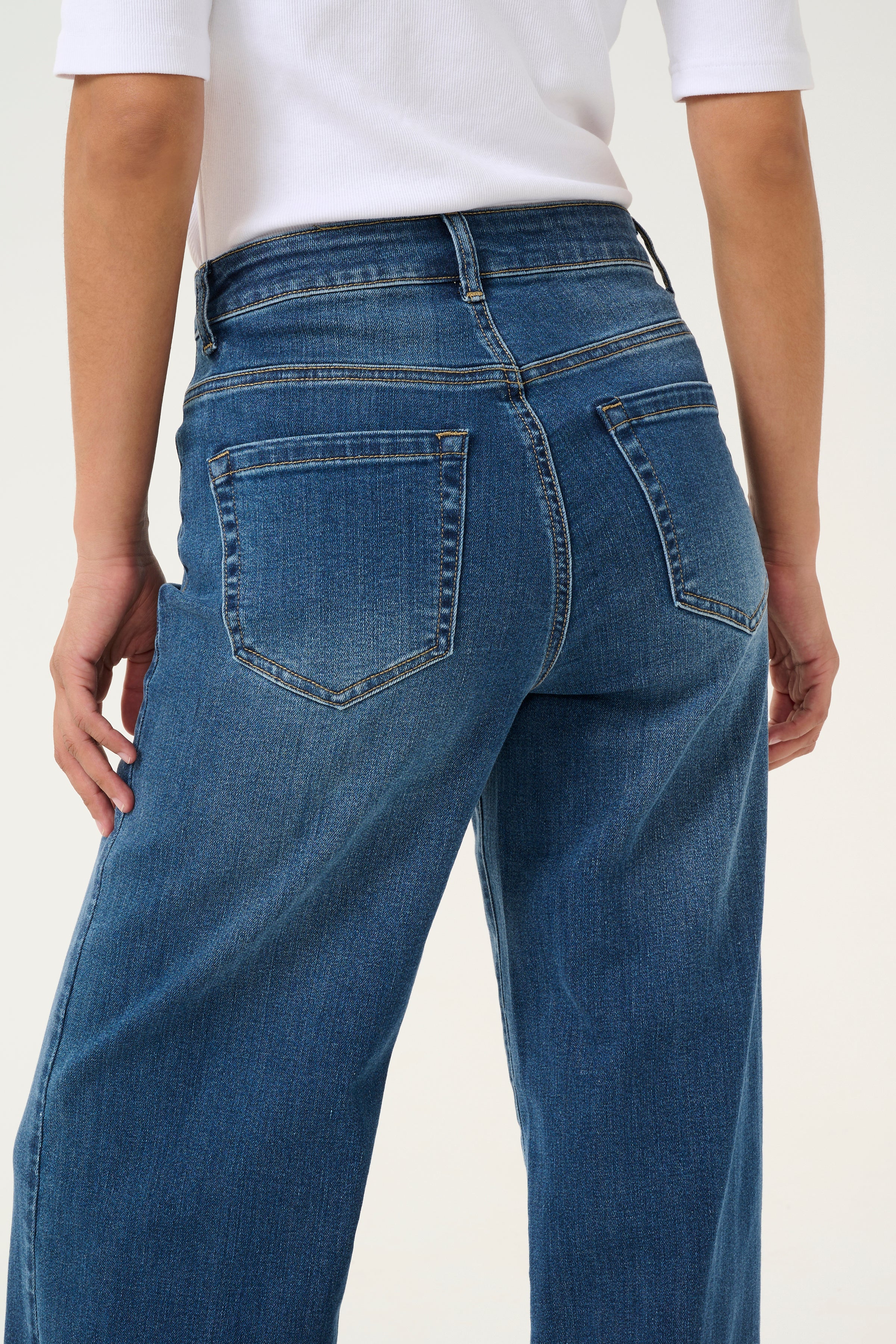 KAFFE Karla Jeans Wide High Waist Medium Blå
