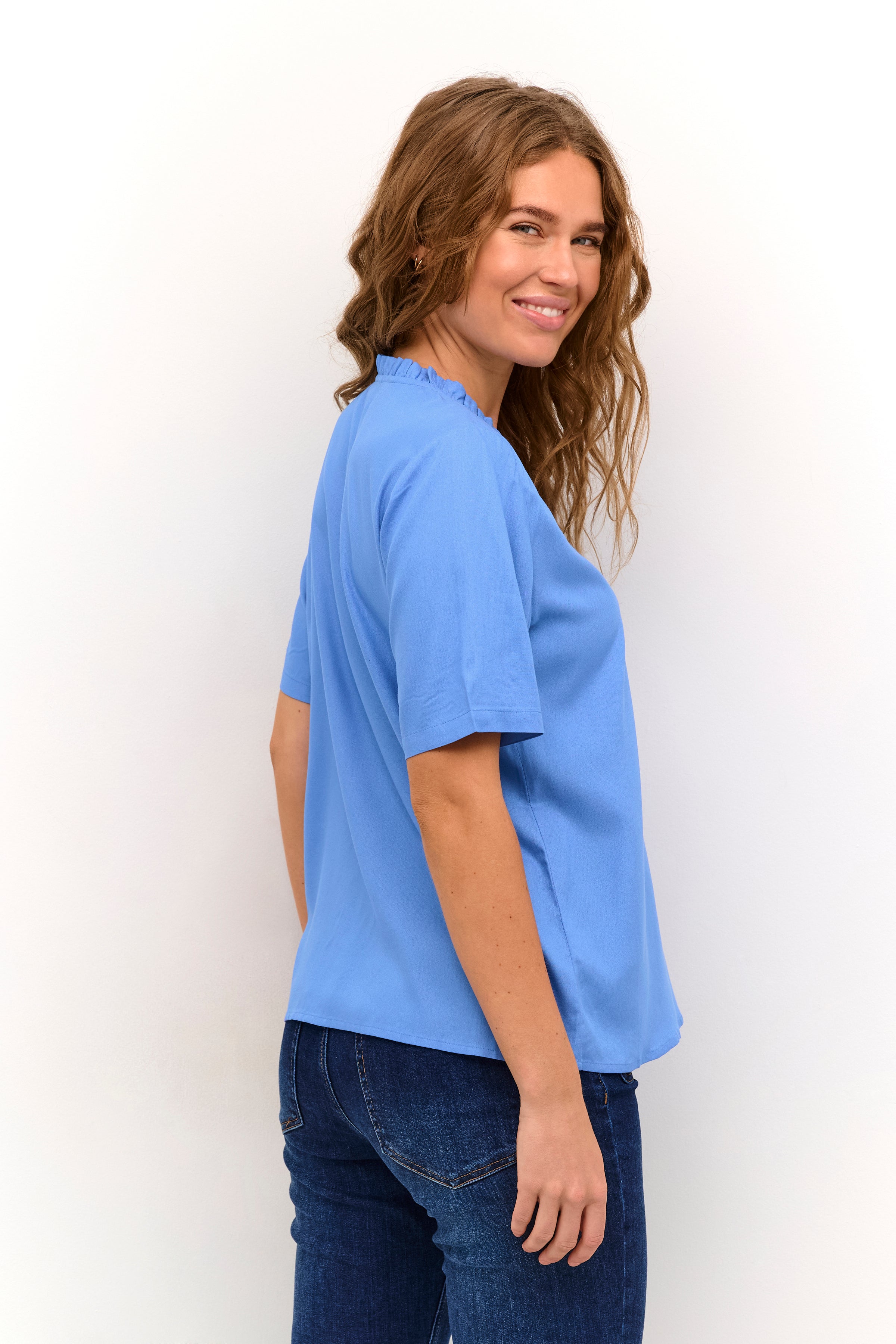 KAFFE Tina Solid Bluse Ultramarine Blå