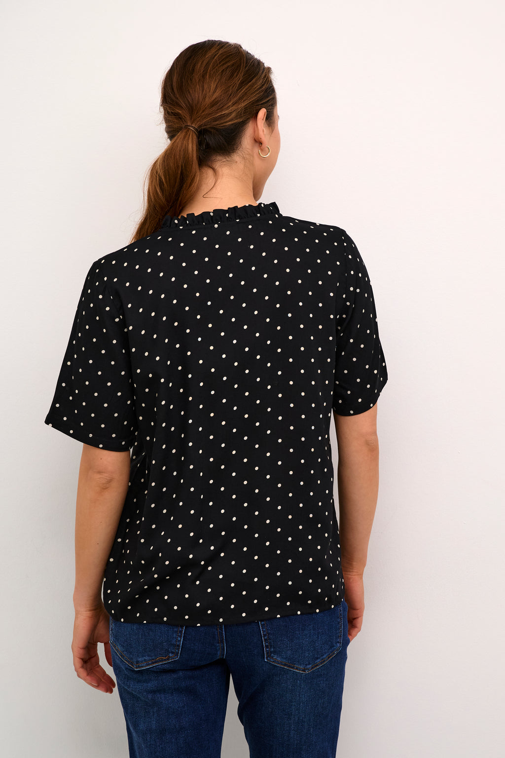 KAFFE Tina Bluse Prikker Sort Hvid
