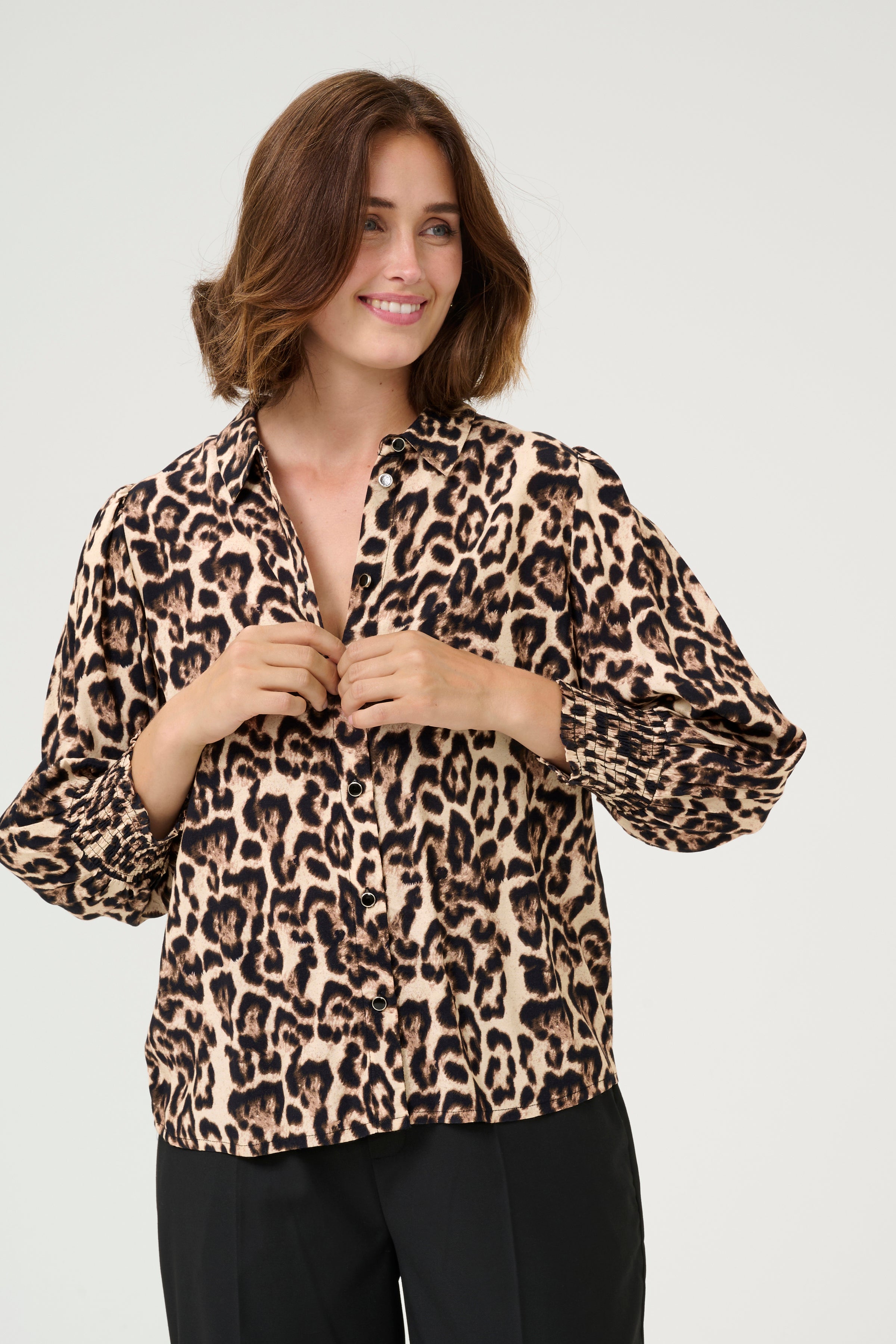 KAFFE Pedra Skjorte Naturel Leopard Brun