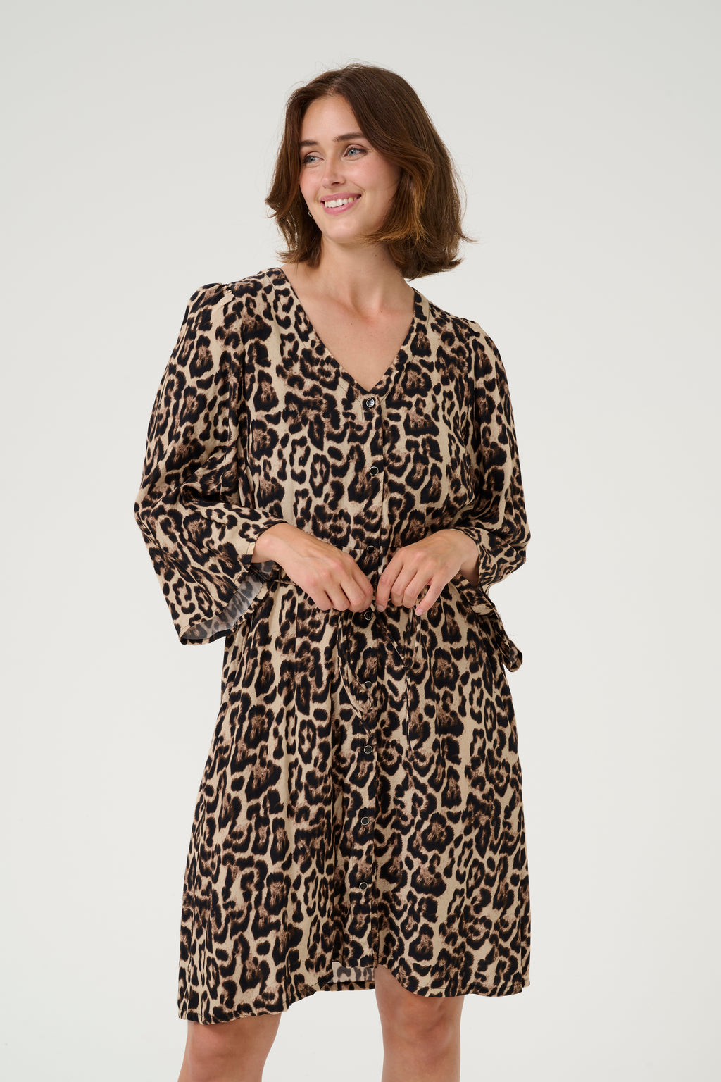 KAFFE Pedra Kjole Kort Naturel Leopard Print Brun