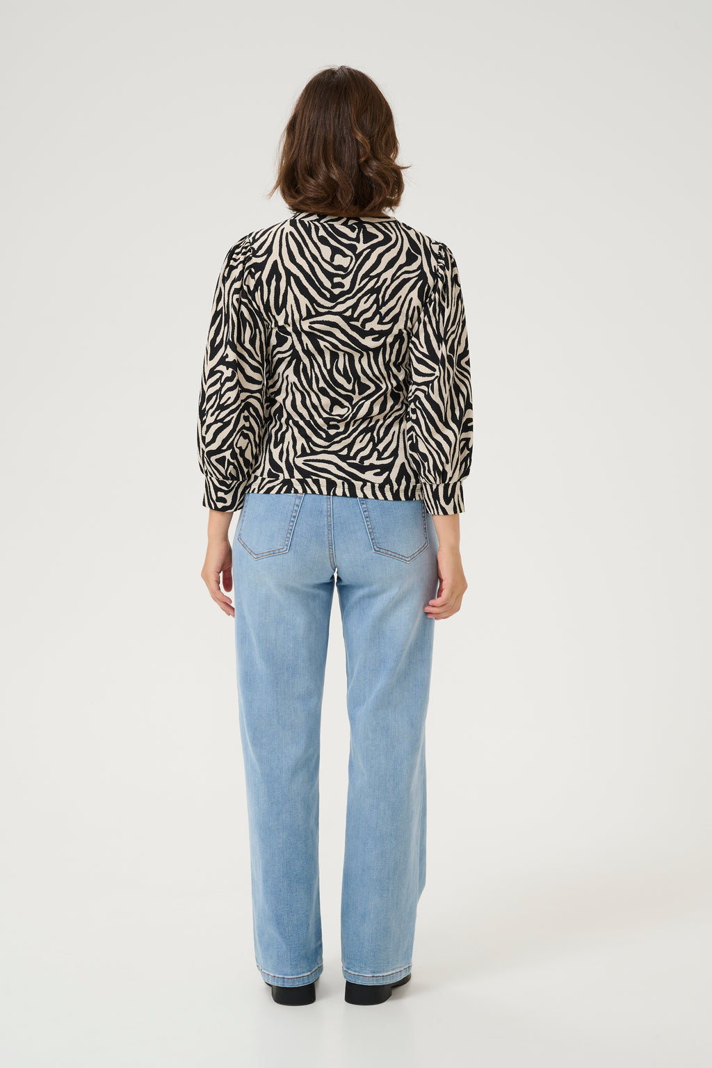KAFFE Ivanna T-shirt Moonstruck Sort