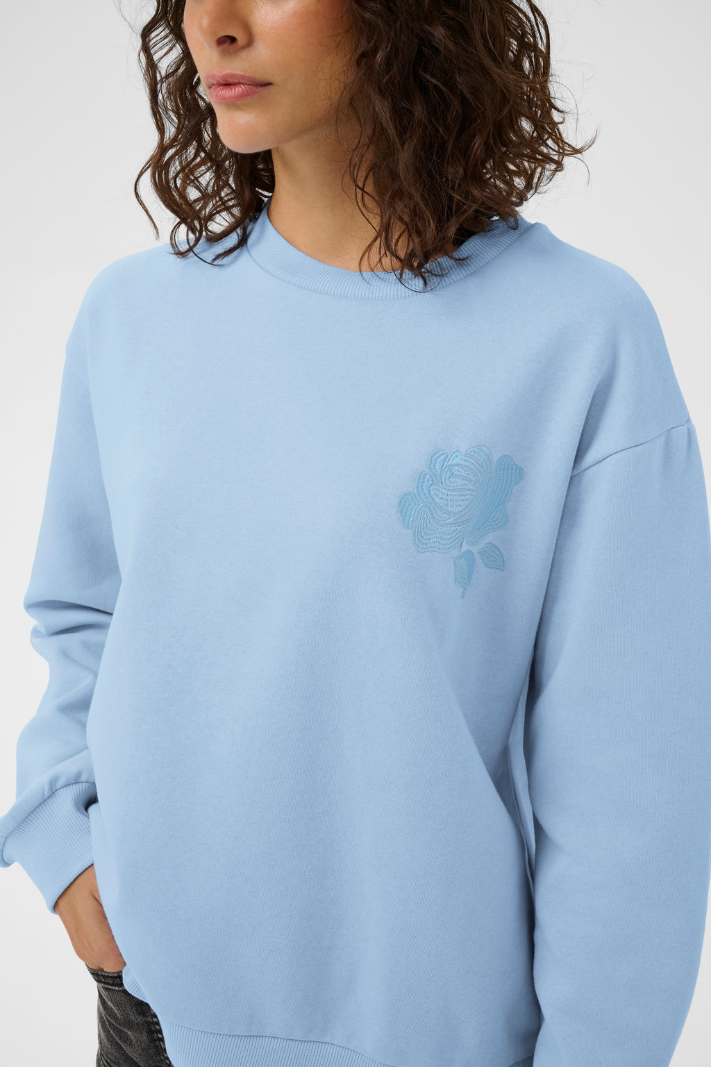 KAFFE Sussi Sweatshirt Powder Blå