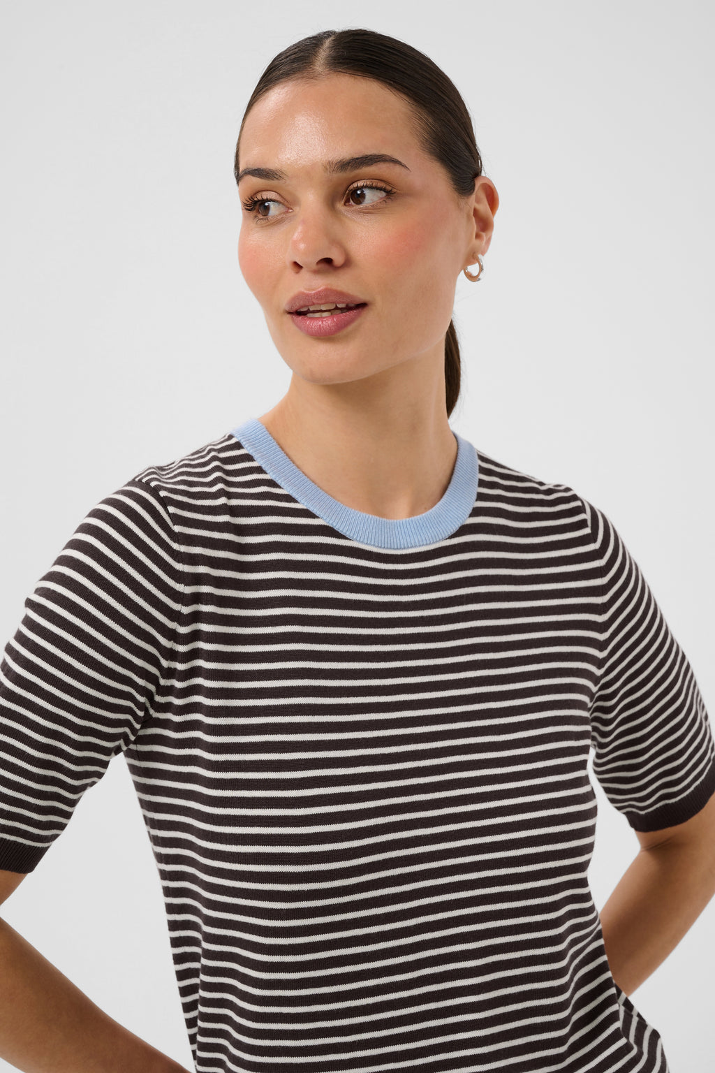 KAFFE Lizza Pullover Smal Stribet Coffee Bean Brun Turtledove Blå
