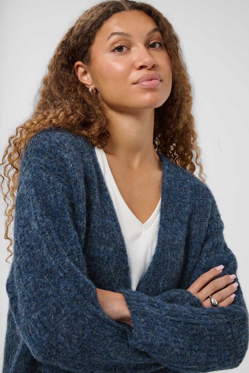 KAFFE Kikki Cardigan Graphite Melange Blå