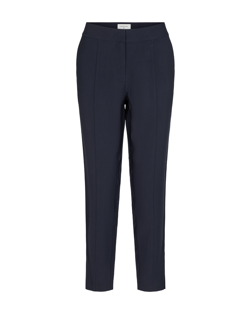 Freequent Shelby Bukser Salute