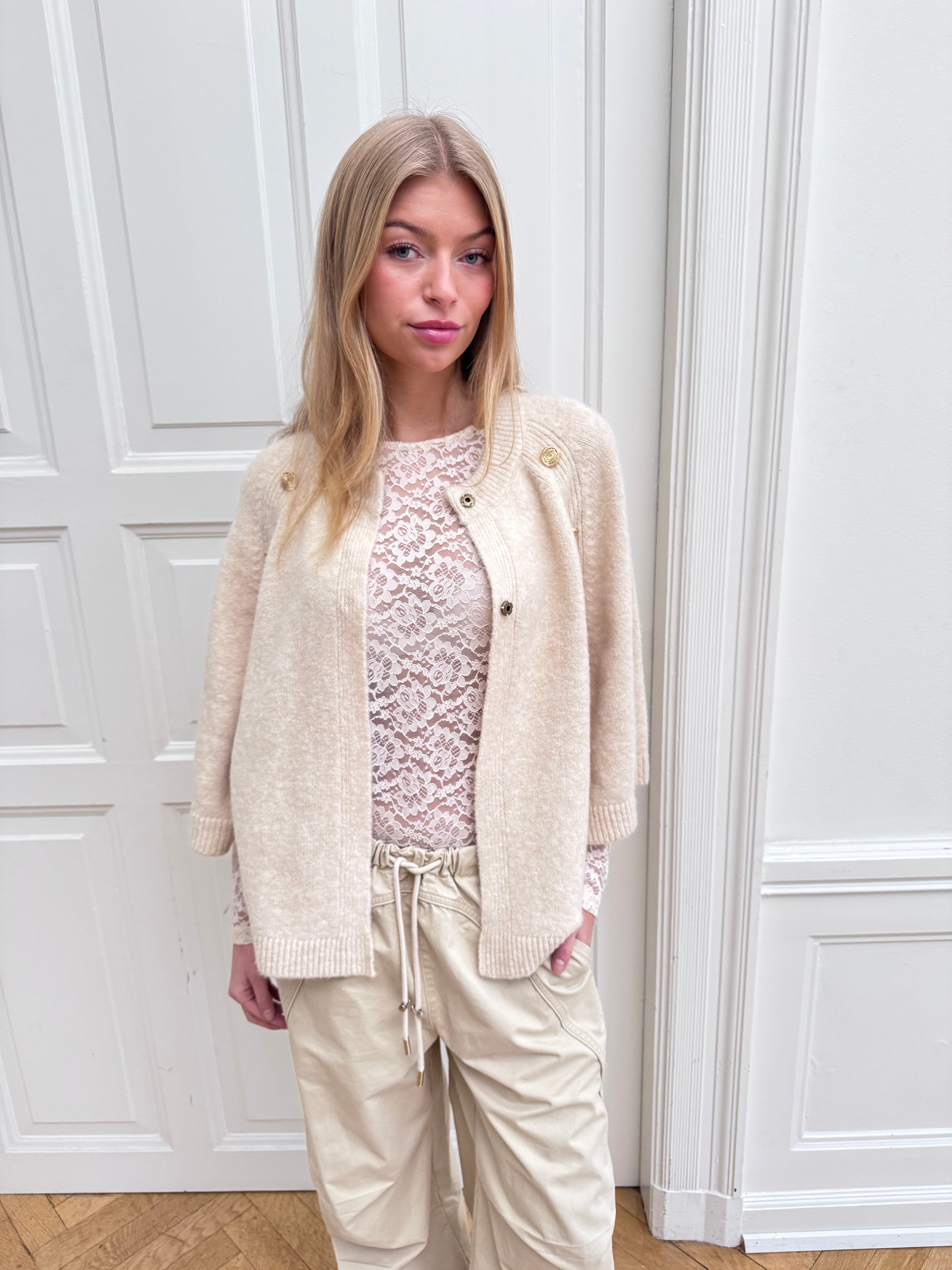 Continue CPH Louis Strik Cape Solid Ecru Creme