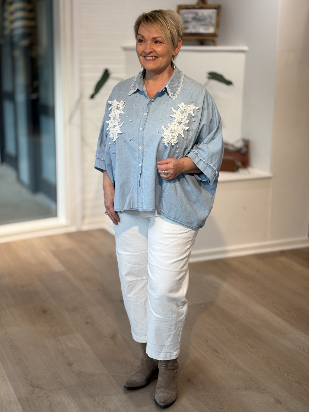 Sexy Woman Skjorte Bryst Broderi Denim Blå