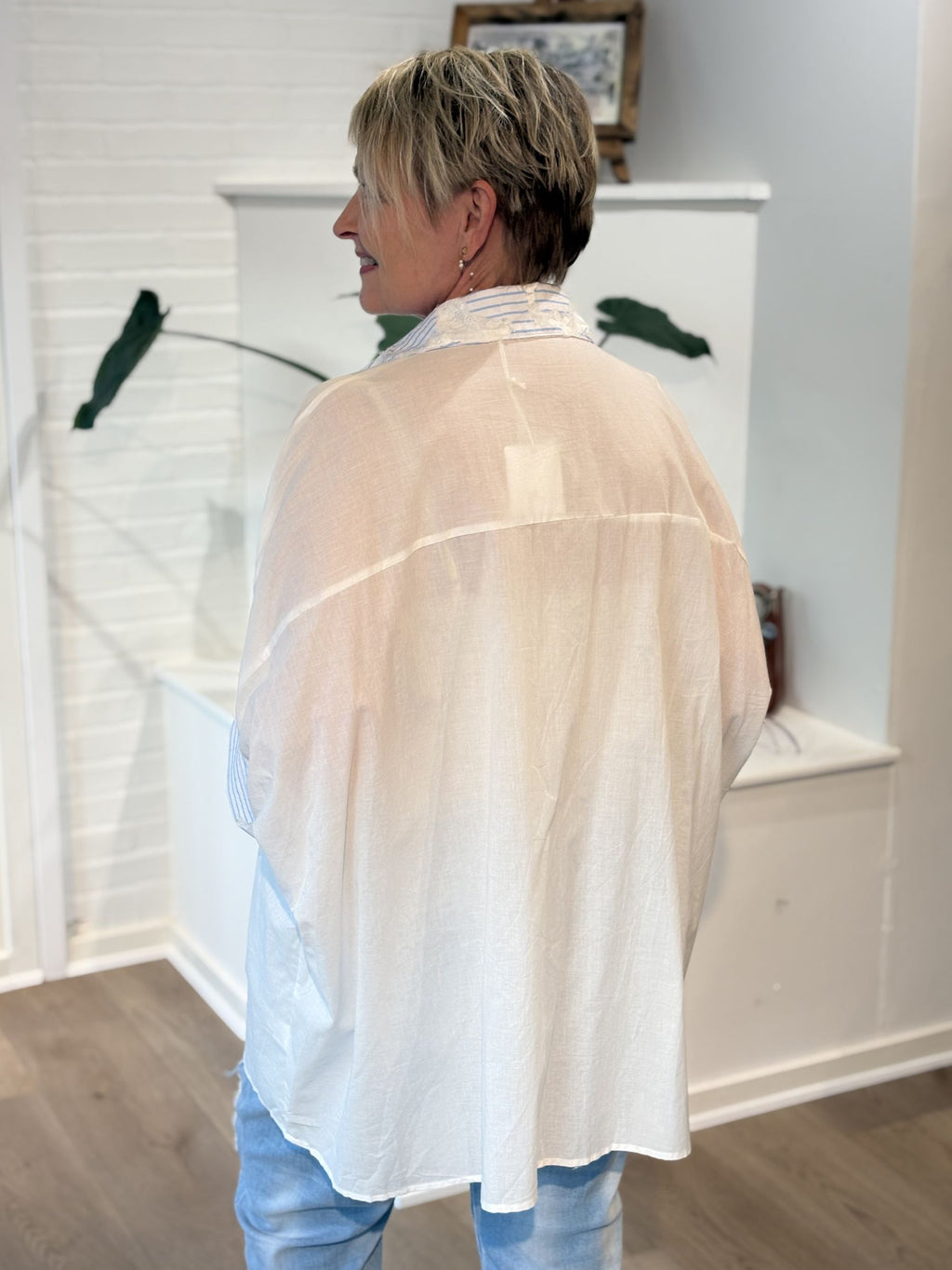 Sexy Woman Skjorte Destroy Lommer Blå Hvid