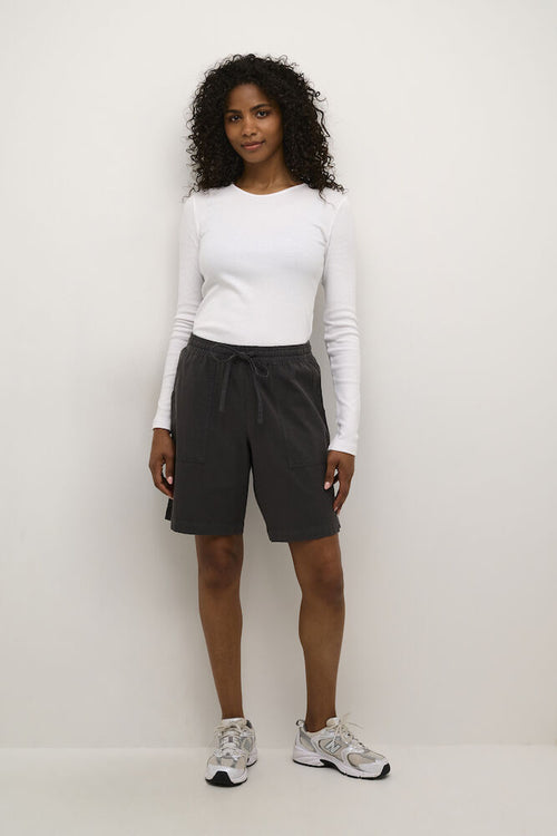 KAFFE Naya Liah Shorts Oyster Sort