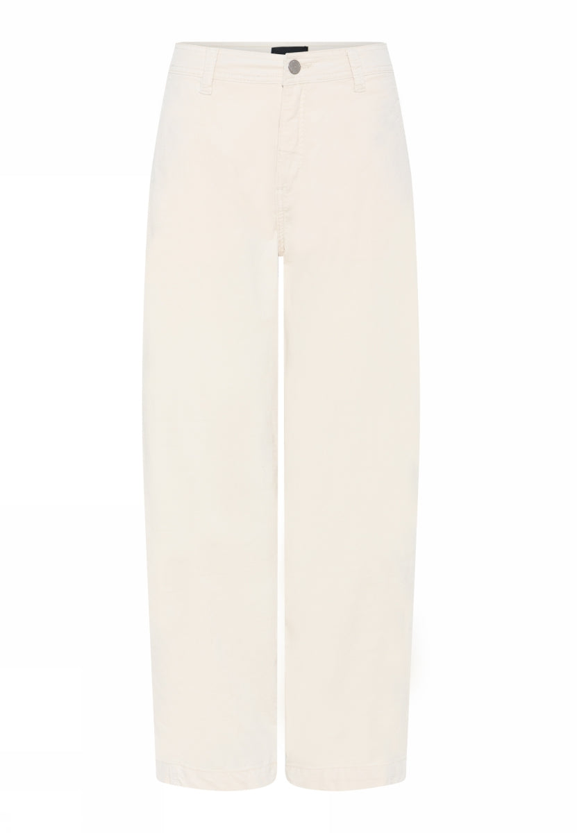 Cero Barrel Buks Off White