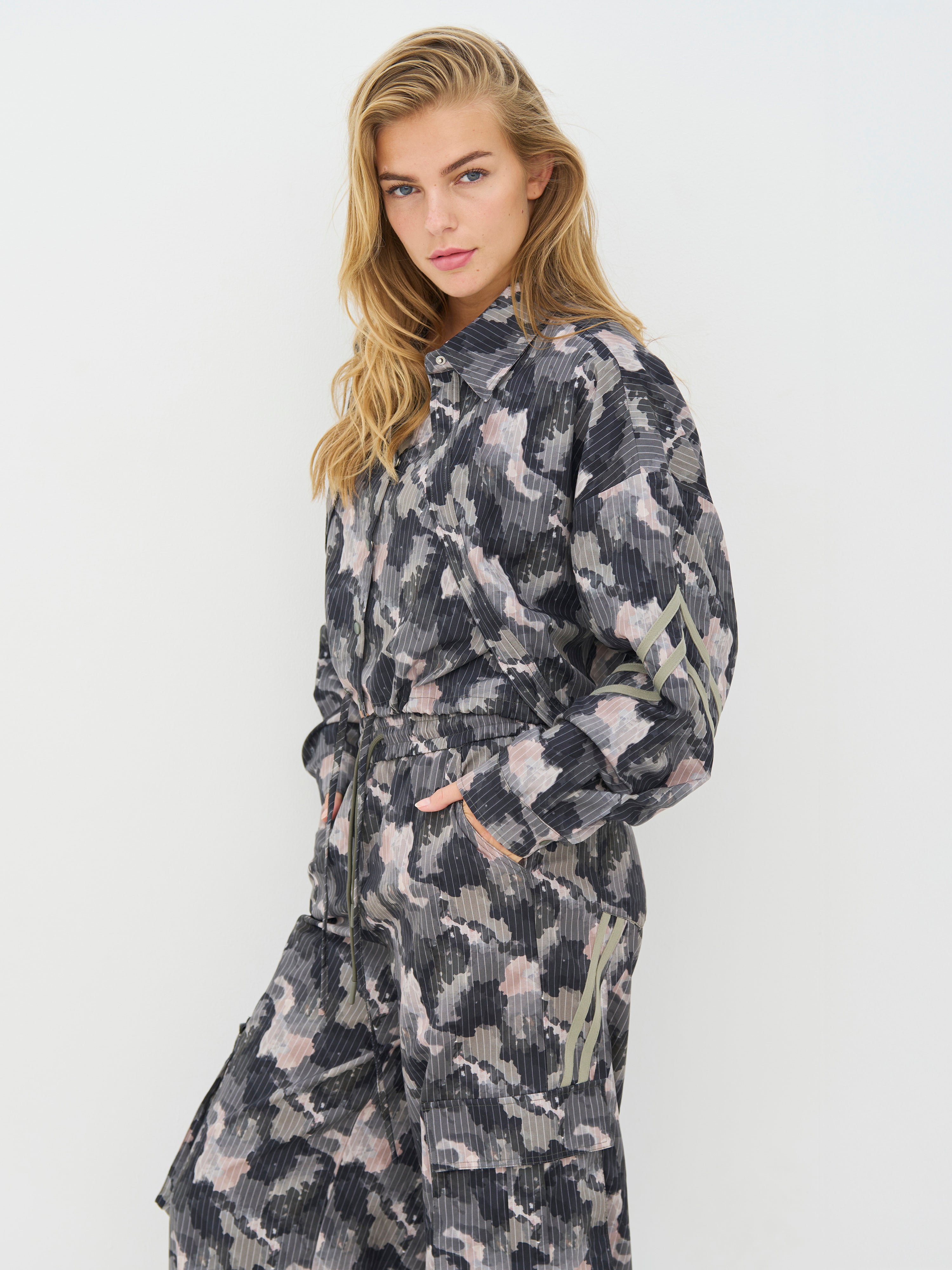 Nü Denmark Claire Short Jakke Army Mix