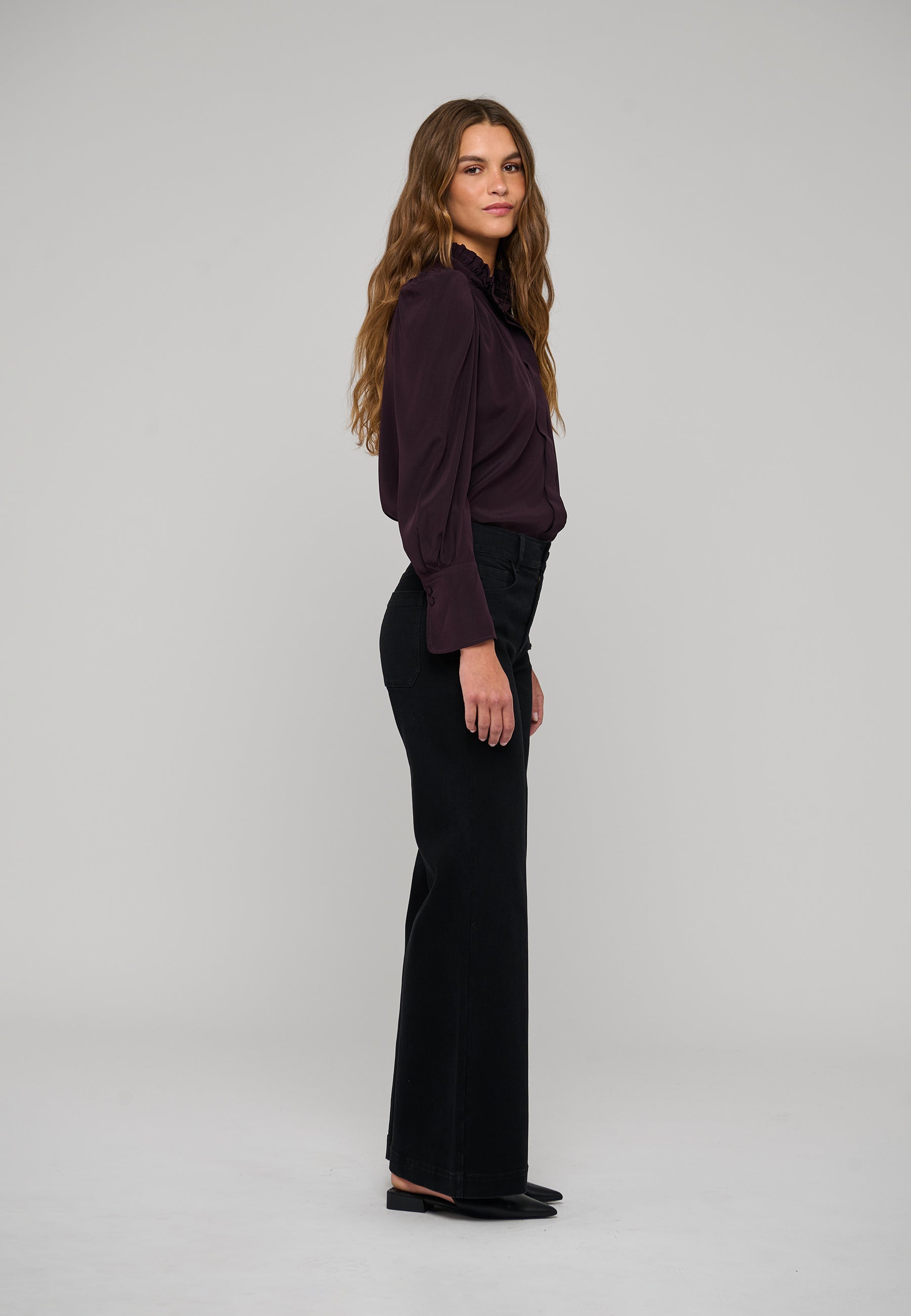 Dea Kudibal ROBERTA Skjorte Bluse w Ruffle Details Berry Wine