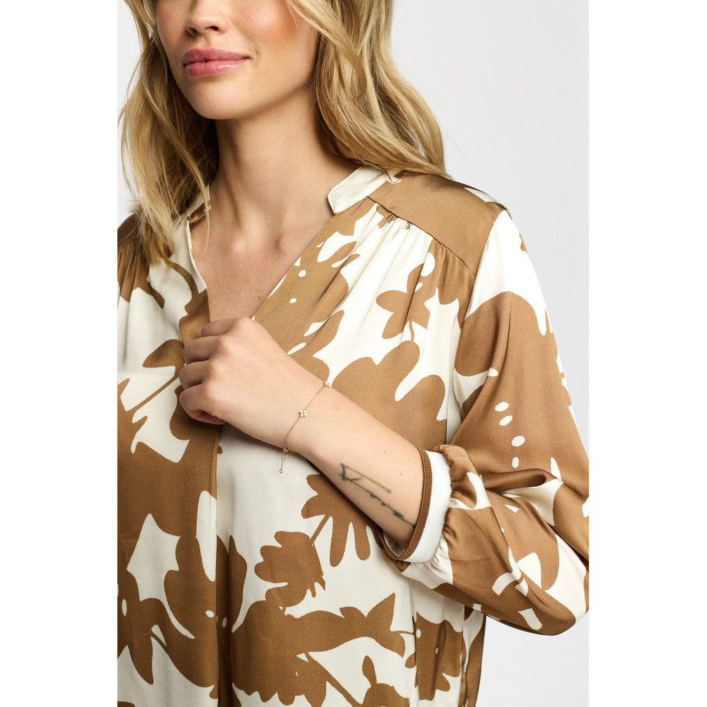 2 Biz Evelyn Bluse Leaf Hvid Brun