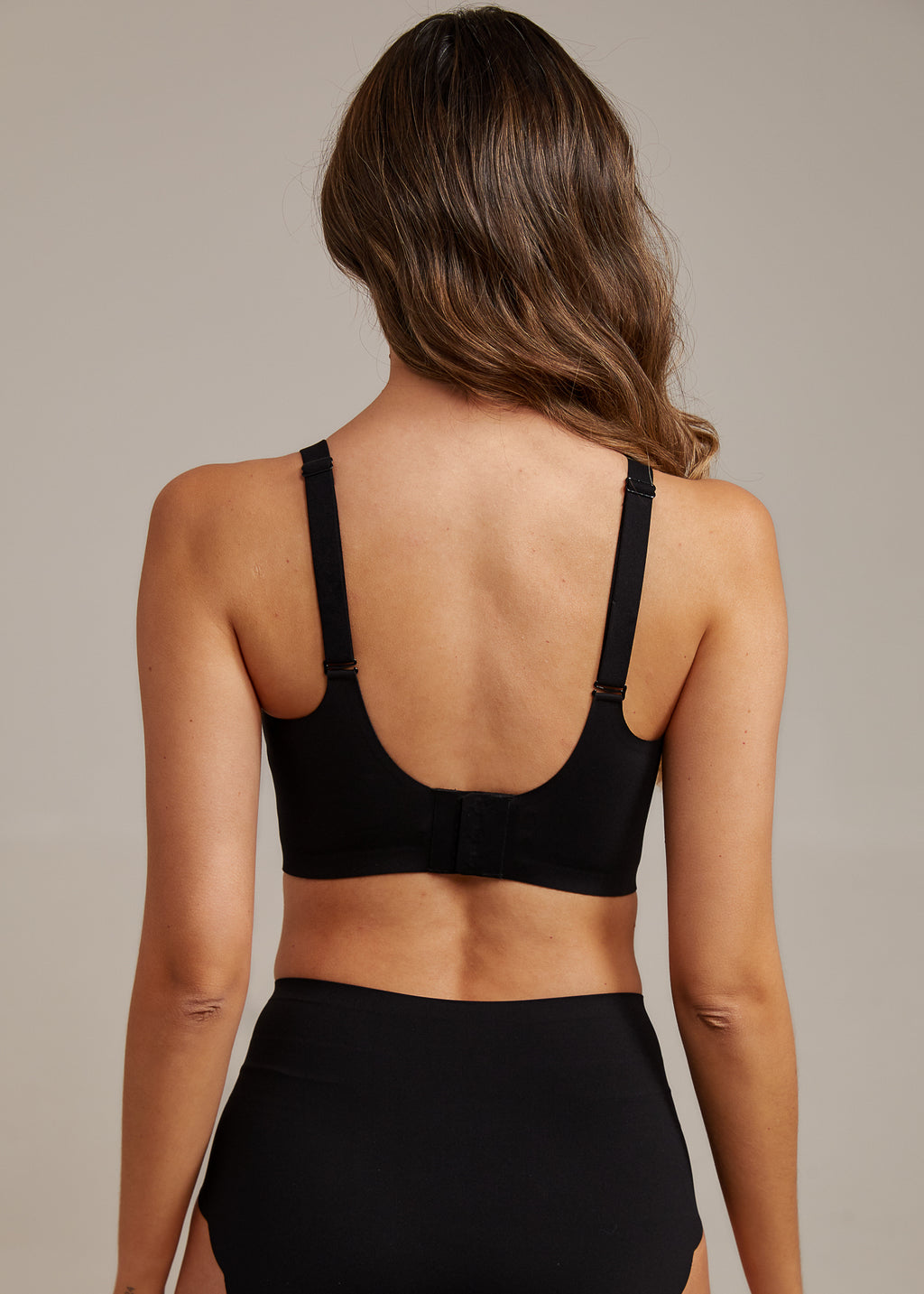 Femifemme FlexiComfort Bøjlefri BH Sort
