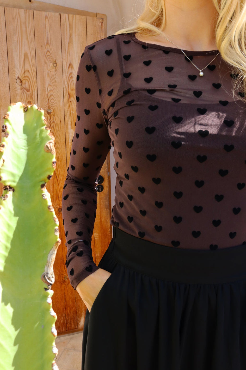 Liberte Mesh Langærmet T-Shirt Flock Mørk Brun Sort